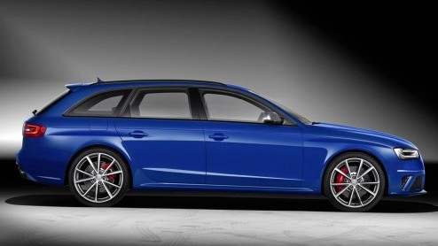 Precies twintig jaar geleden kwam Audi met de eerste RS op de proppen, de Avant RS 2. De fabrikant viert twintig jaar RS met de RS4 Avant Nogaro selection die zijn debuut maakt in Genve.