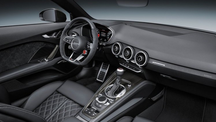 De Audi TT RS heeft nu een prijskaartje gekregen.