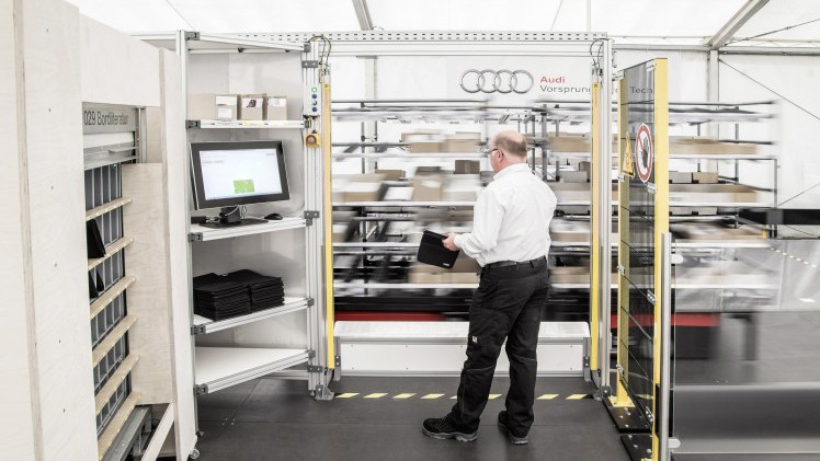 Audi gaat robottransporters toepassen in zijn fabrieken zodat onderdelen automatisch naar het fabriekspersoneel toe komen.