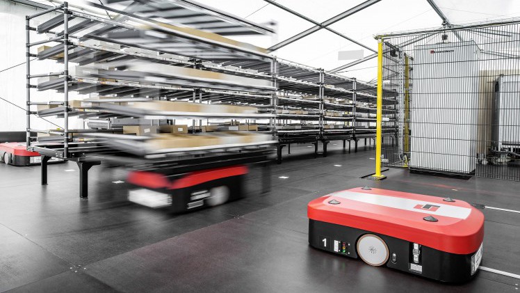 Audi gaat robottransporters toepassen in zijn fabrieken zodat onderdelen automatisch naar het fabriekspersoneel toe komen.