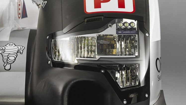 Het belooft een spannende editie van de 24 uur van Le Mans te worden. Audi, Toyota en Porsche zetten allemaal in op de winst. Audi presenteert nu als eerste de nieuwe racewagen, de R18 e-tron quattro.