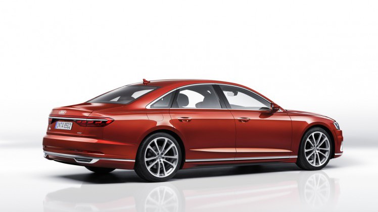 Audi zet de nieuwe A8 eind november in de showroom, maar geeft nu al de prijzen vrij.