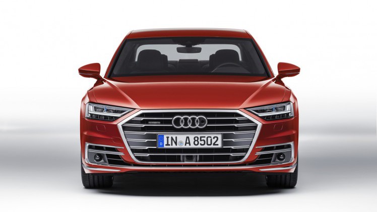 Audi zet de nieuwe A8 eind november in de showroom, maar geeft nu al de prijzen vrij.