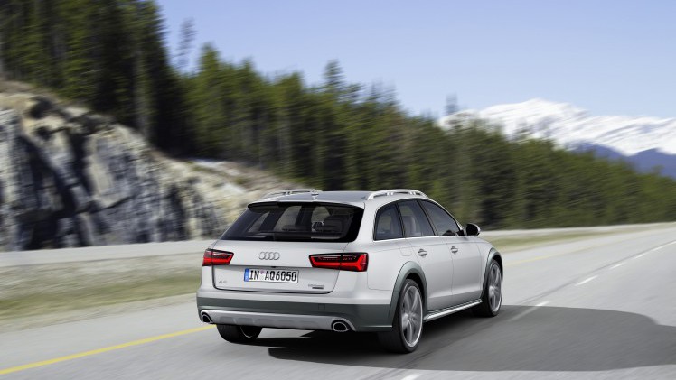 De Audi A4 allroad en A6 allroad zijn nu ook verkrijgbaar als Edition met extra veel uitrusting tegen een scherpe prijs. De A4 Allroad Edition komt met een benzine- of dieselmotor.