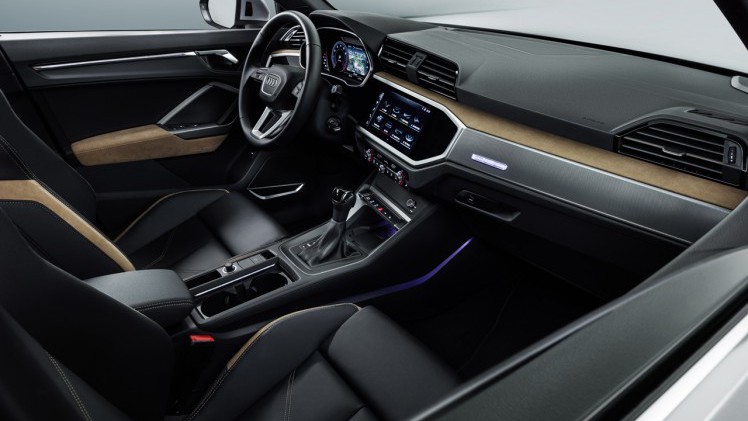 De tweede generatie Audi Q3 is een stuk groter dan zijn voorganger.