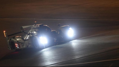 Audi heeft voor het vijfde jaar op rij de befaamde langeafstandsrace 24 Uur van Le Mans gewonnen.