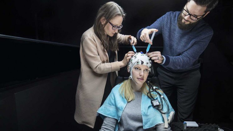 Audi onderzoekt hoe mensen het verblijf in een autonoom rijdende auto ervaren en wat ze met hun extra vrije tijd gaan doen.