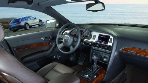 Audi presenteert de nieuwe A6 Allroad op basis van de A6 Avant. Hiermee wordt het gat tussen de Q7 en de A6 Avant een stuk kleiner.