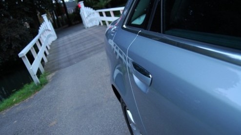 Een zuinige toplimousine met zescilinder benzinemotor. Een utopie, zegt u? Het bestaan ligt niet voor de hand, toch is het wel degelijk mogelijk. Audi combineert een adequate 2.8 FSI en een efficinte