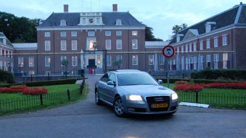 Een zuinige toplimousine met zescilinder benzinemotor. Een utopie, zegt u? Het bestaan ligt niet voor de hand, toch is het wel degelijk mogelijk. Audi combineert een adequate 2.8 FSI en een efficinte