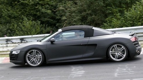 Het succes van de Audi R8 houdt voorlopig nog niet op. Een reusachtige diesel, nieuwe V10, en dan nu ook een Spider-versie. Zelfs de 5.0 TFSI uit de RS6 lijkt geen utopie....
