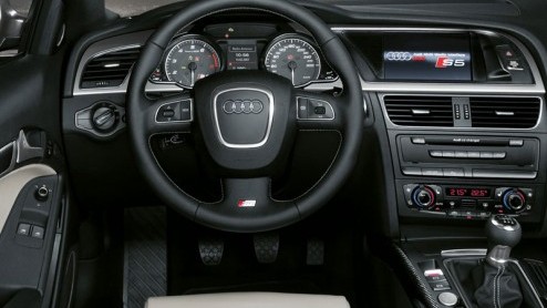 De lekkage die bij Audi aan de gang is lijkt nog niet over te zijn. Ook de fotos van de S5, de snelle versie van de A5, stonden ineens op internet.