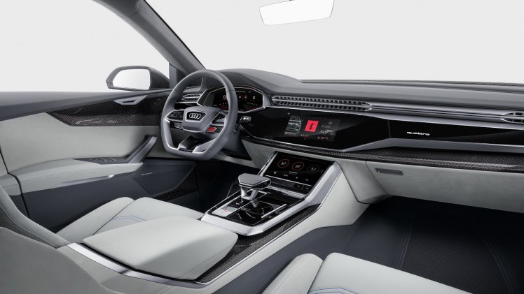 Audi toont op de North American International Auto Show de Q8 Concept, een voorbode voor een SUV boven de Q7. De auto heeft een plug-in hybride aandrijflijn en beschikt over virtual reality.