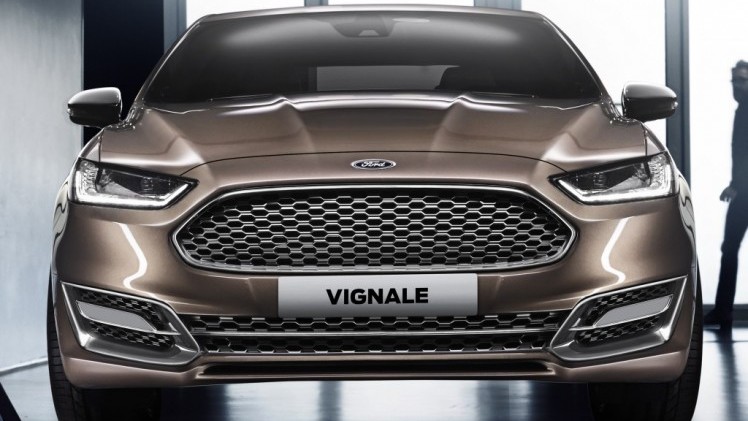 Ford Vignale introductie vindt plaats tijdens AutoRAI 2015, waarna twee Ford Stores in Amsterdam en Zaandam operationeel zijn.