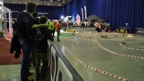 Gisteren sloten de deuren van de allereerste AutoSalon Rotterdam. Vier dagen lang stond evenementenhal Ahoy in het teken van de allernieuwste autos.