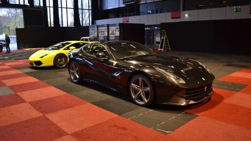 Gisteren sloten de deuren van de allereerste AutoSalon Rotterdam. Vier dagen lang stond evenementenhal Ahoy in het teken van de allernieuwste autos.