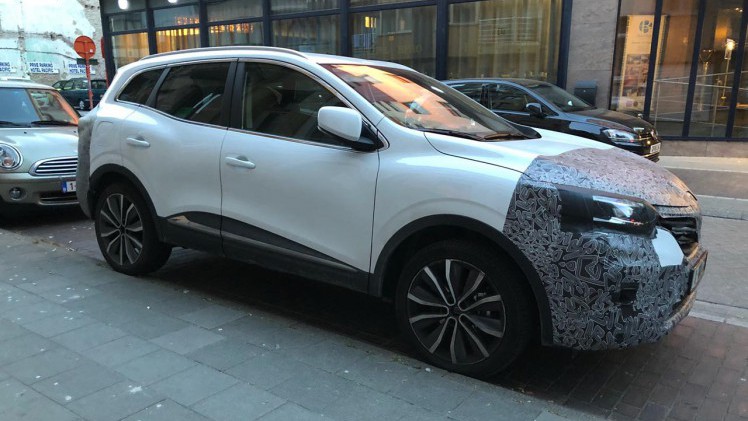 Renault geeft de Kadjar een facelift en toont deze begin oktober in Parijs.