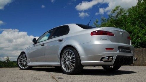 De Nederlandsse Alfa specialist Autodelta presenteert hun nieuwste paradepaardje 159 J4 2.2C tijdens de MPH8-tentoonstelling in Londen die wordt begeleid door de mannen van TopGear. Eerder al konden d