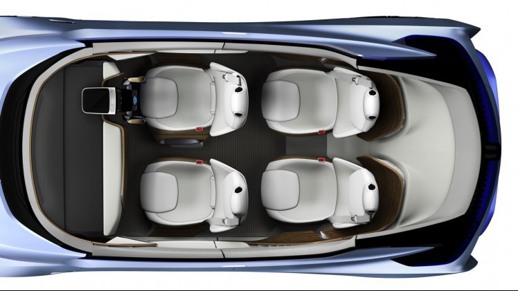 Nissan werkt naar de introductie van de zelfrijdende auto in 2020 met de Nissan IDS Concept op de Tokyo Motor Show 2015.