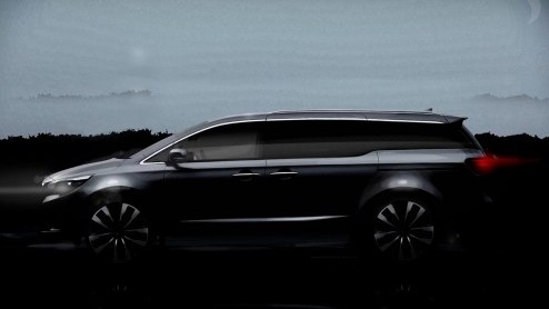 In aanloop naar de New York International Auto Show teast Kia met de nieuwe Carnival die op de Amerikaanse beursvloer zal worden onthuld. We hebben alvast de eerste informatie voor je.
