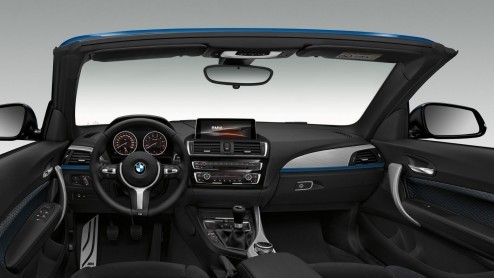 De opvolger van de BMW 1 Serie Cabrio is een feit. Voortaan gaat de zomerse compact als 2 Serie Cabrio door het leven. De auto debuteert op de Autosalon van Parijs en staat op 28 februari volgend jaar