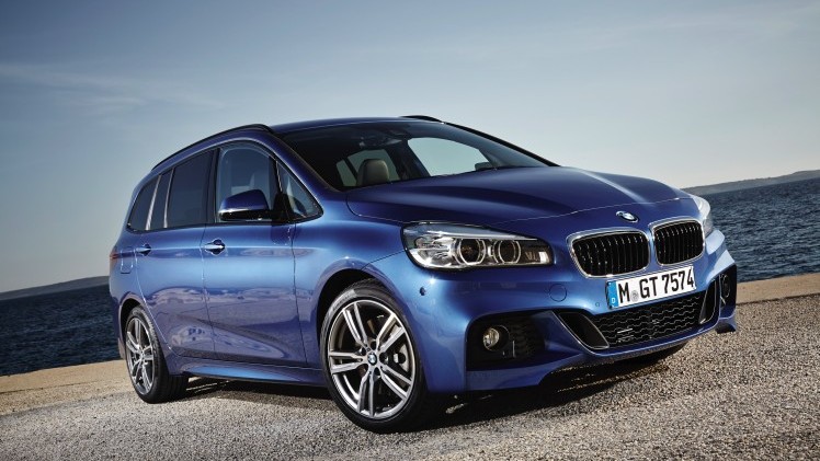 Hij staat op het platform van de nieuwe Mini en heeft de motor van de Mini Cooper S. Toch is de BMW 2 Serie Gran Tourer veel meer dan een bijzonder corpulente Mini met zeven zitplaatsen, blijkt tijden
