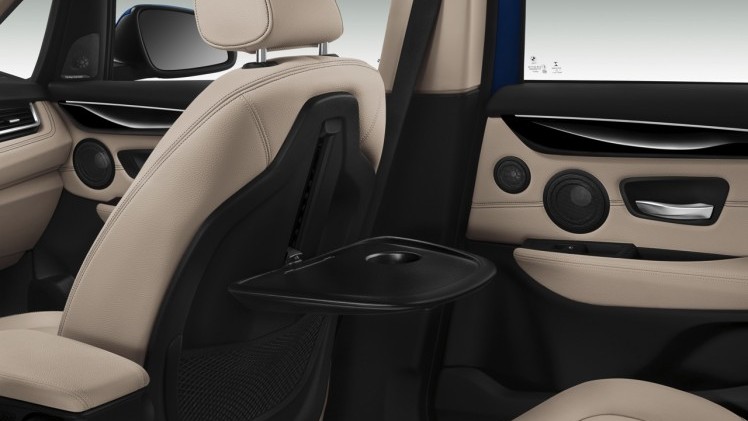 BMW maakt de prijzen van de 2 Serie Gran Tourer bekend en zet de vijf- en zevenzits MPV vanaf 6 juni in de Nederlandse showrooms. De 214d en 216d scoren 20% bijtelling.
