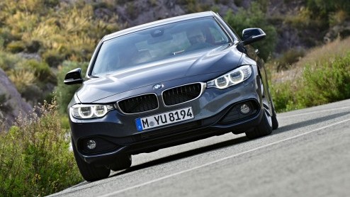 BMW presenteert op de Los Angeles Auto Show eind november de 4 Serie Hybrid, zo laat de beursorganisatie in een persbericht weten. BMW heeft officieel nog niets gemeld over de hybride coup.