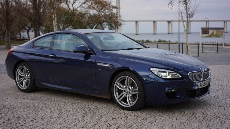 Klanten van de BMW 6 Serie hadden twee eisen: hij moest meer geluid gaan maken ?n wat sportiever rijden. Wij mochten op de wegen rond Lissabon uitzoeken of BMW geluisterd heeft. Een eerste indruk.