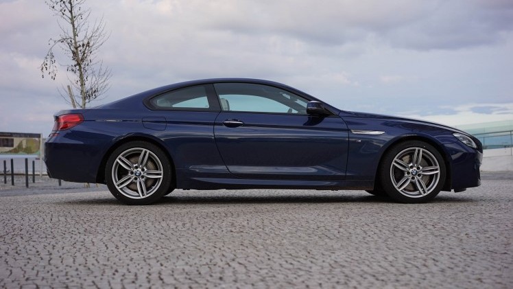 Klanten van de BMW 6 Serie hadden twee eisen: hij moest meer geluid gaan maken ?n wat sportiever rijden. Wij mochten op de wegen rond Lissabon uitzoeken of BMW geluisterd heeft. Een eerste indruk.