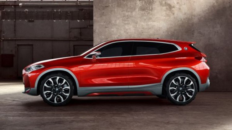 BMW heeft op de Autosalon van Parijs de Concept X2 gepresenteerd, een voorbode voor een auto tussen de X1 en X3.
