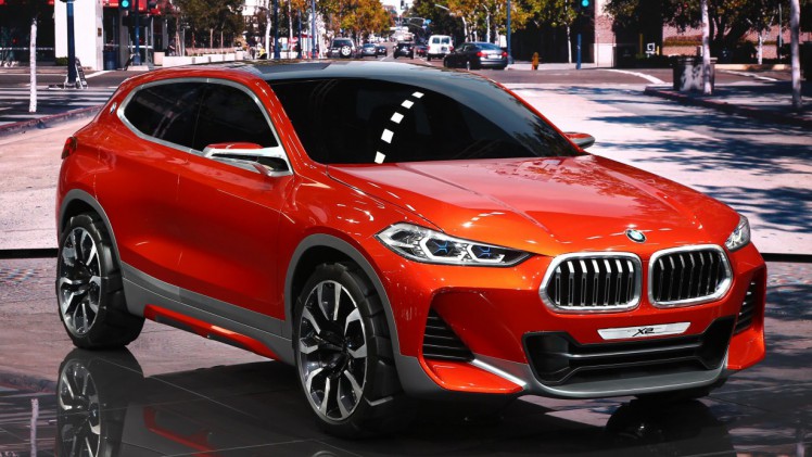 BMW heeft op de Autosalon van Parijs de Concept X2 gepresenteerd, een voorbode voor een auto tussen de X1 en X3.