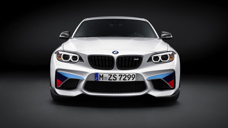BMW brengt de M2 Coup verder op smaak met deze BMW M Performance Parts.