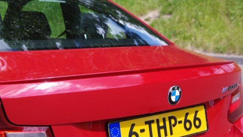 Rijtest BMW M235i. Met de BMW M235i is een kanon in zakformaat en biedt een overvloed aan rijplezier.