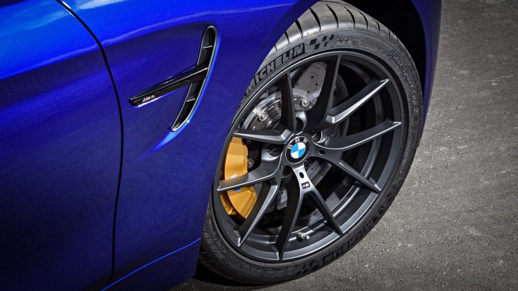BMW presenteert een extra sportieve en exclusieve uitvoering voor de M4: de CS. De uitvoering vormt een middenweg tussen de andere M4 en M4 GTS en wordt in een beperkte oplage gebouwd.