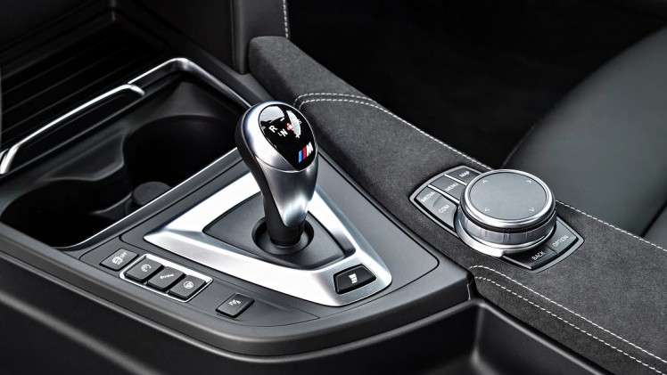 BMW presenteert een extra sportieve en exclusieve uitvoering voor de M4: de CS. De uitvoering vormt een middenweg tussen de andere M4 en M4 GTS en wordt in een beperkte oplage gebouwd.