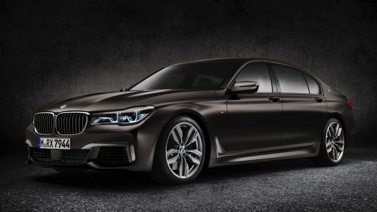 BMW 7 Serie aan de top met M760Li xDrive, dankzij 600 pk uit de 6.6 liter V12.