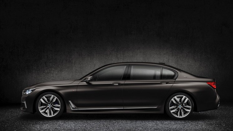 BMW 7 Serie aan de top met M760Li xDrive, dankzij 600 pk uit de 6.6 liter V12.