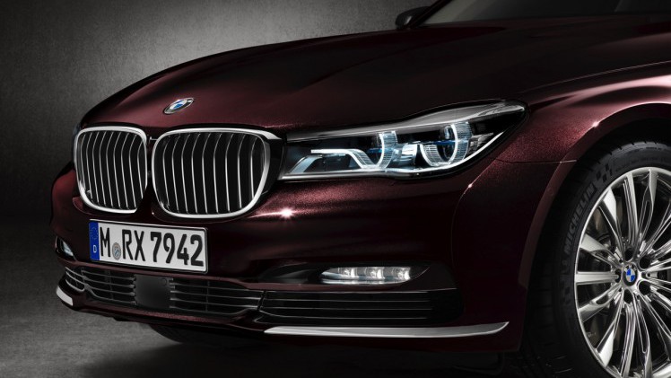 BMW 7 Serie aan de top met M760Li xDrive, dankzij 600 pk uit de 6.6 liter V12.