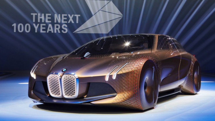BMW viert 100 jarig bestaan met een reeks nieuwe studiemodellen. De BMW Vision Next 100 Concept beleeft zijn debuut op 7 maart 2016 in Munchen.