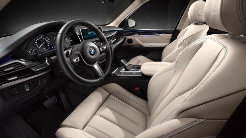 BMW X5 xDrive40e prijs bekend. X5 eDrive plug-in hybride te bestellen vanaf 79.900 euro, met 14% bijtelling.