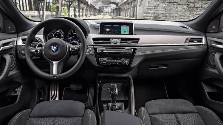 BMW heeft nog een gaatje gevonden tussen de X1 en X3 en plaatst daar de nieuwe X2 met een coupeachtige daklijn.