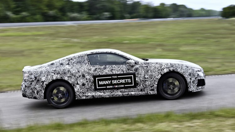 De nieuwe BMW 8-serie maakt zijn circuitdebuut op Daytona in januari.