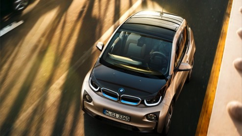 BMW i3 deelauto gebruiken bij Spaces in Amsterdam in samenwerking met Mobeazy.