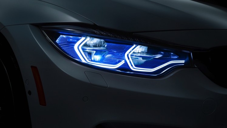 BMW laat in Las Vegas zien wat er allemaal mogelijk is op het gebied van verlichting. Laserlampen, OLEDs en nieuwe functies...