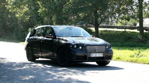 Het loeren naar nieuwe modellen blijft maar doorgaan. Vandaag kunnen we scoops van de Rolls-Royce Coup, BMW V5, Volkswagen Scirocco en Subaru Impreza WRX STi tonen!