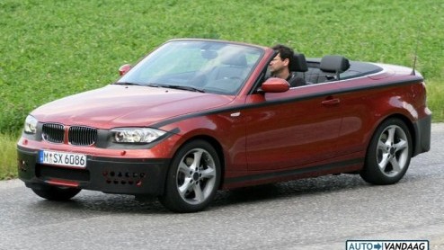 Iedereen weet inmiddels wel dat BMW druk bezig is met het testen van de 1-serie Coup en Cabrio. Van die laatste gaan we steeds meer en meer zien. En ht bewijs dat er ook echt een cabrio van de 1-ser