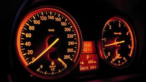 Als antwoord op de volledig nieuwe modellen van de concurrentie gooit BMW er gewoon een facelift tegenaan voor de 3-serie. En dan maar hopen dat ie zich weer kan meten met zijn tegenstrevers. Natuurli