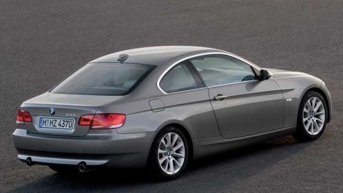 Het stond pas voor volgende week in de agenda gepland bij BMW, maar diverse internetsites denken hier anders over. Dit zijn de eerste officile fotos van de nieuwe 3 serie Coup.