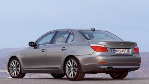 BMW heeft zijn volume model een lichte facelift gegeven, met nadruk op lichte. Je moet dus goed zoeken om de verschillen te kunnen vinden.